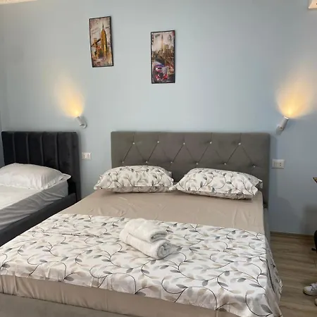 Kriss-klej's * Sarandë