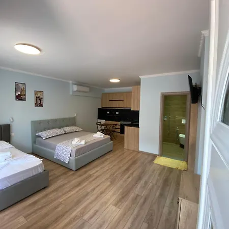 Kriss-klej's * Sarandë