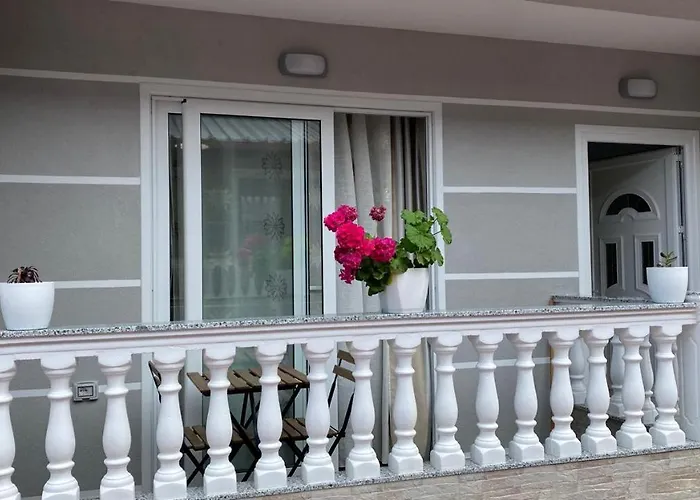 Kriss-klej's 아파트 Sarandë