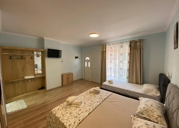 Kriss-klej's * Saranda